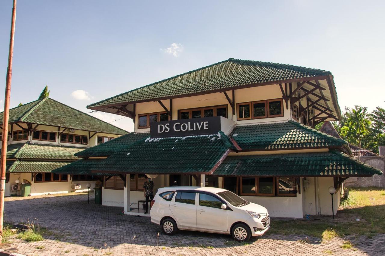 Отель Ds Colive Marina Airport Семаранг Экстерьер фото